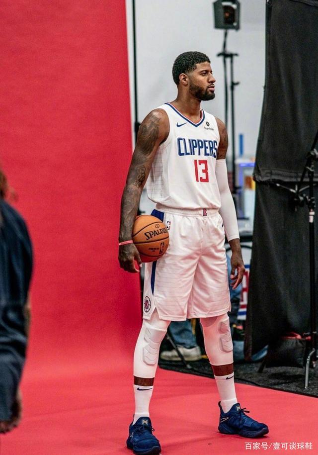 中甲大结局：辽宁铁人与重庆铜梁龙升入中超，广州豹冲超失败（中甲收官：辽宁铁人、重庆铜梁龙挺进中超，广州豹冲超折戟）