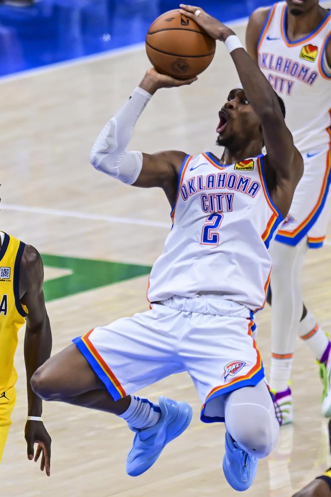 五连胜！中国冰壶男队“壶”力全开 锁定前三剑指米兰冬奥（五连胜！中国男子冰壶队势如破竹 稳居前三直指米兰冬奥）