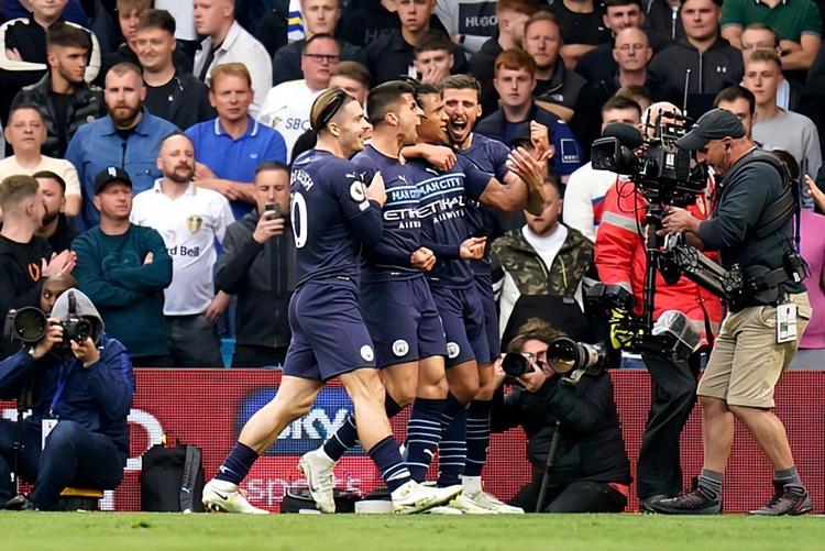 罗马诺：利物浦与曼城有意塞门约；埃斯特旺未来可能踢10号位（罗马诺：利物浦、曼城关注塞门约；埃斯特旺未来或司职10号）