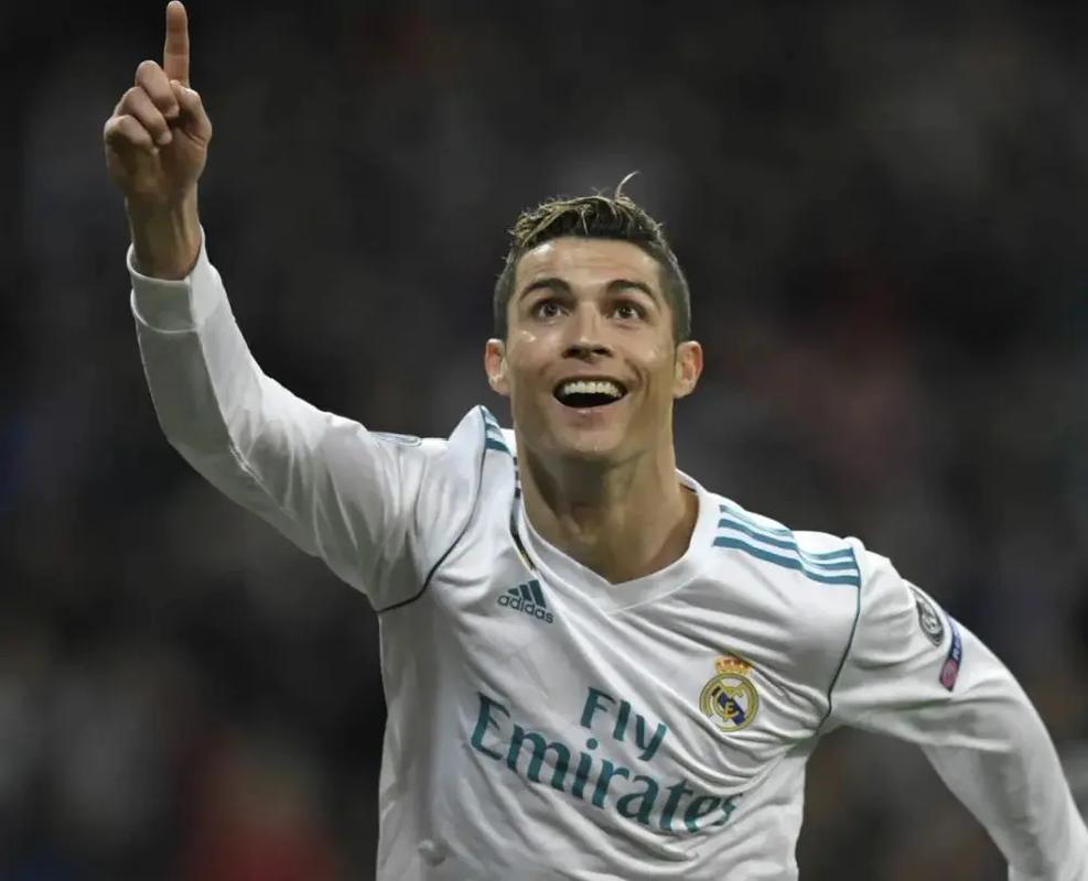 巴黎圣日耳曼内马尔助攻姆巴佩得分（内马尔助攻姆巴佩破门，巴黎圣日耳曼建功）